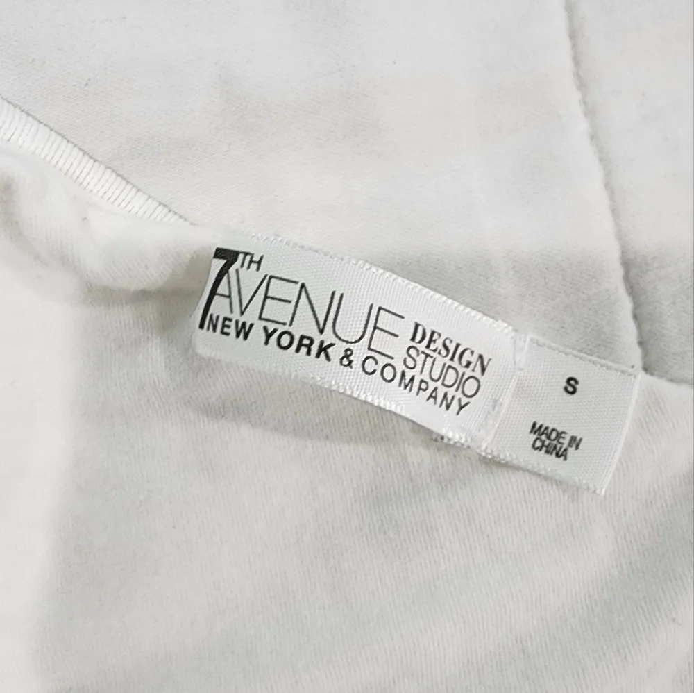 New York & Company White Sleeveless - Off the Shoulder Knit Top Size S - Picture 4 of 8